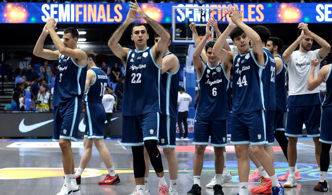 JFeG2EzR3_1290x760__1